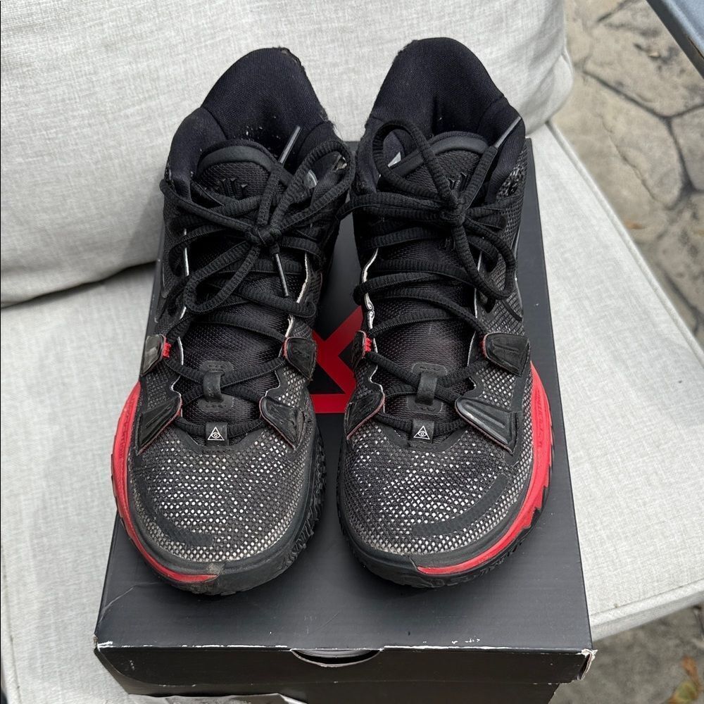Nike Kyrie 7 Black University Red Basketball Shoes Men’s Size 6 / Women’s 7.5